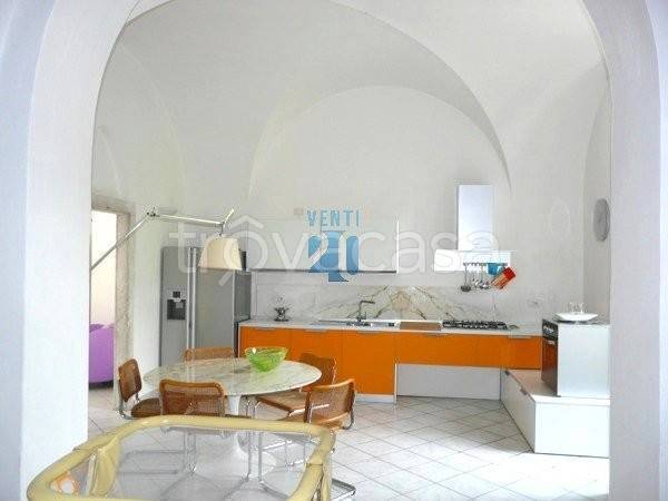 appartamento in affitto a Carrara in zona Centro Città
