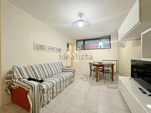appartamento in affitto a Carrara in zona Marina di Carrara