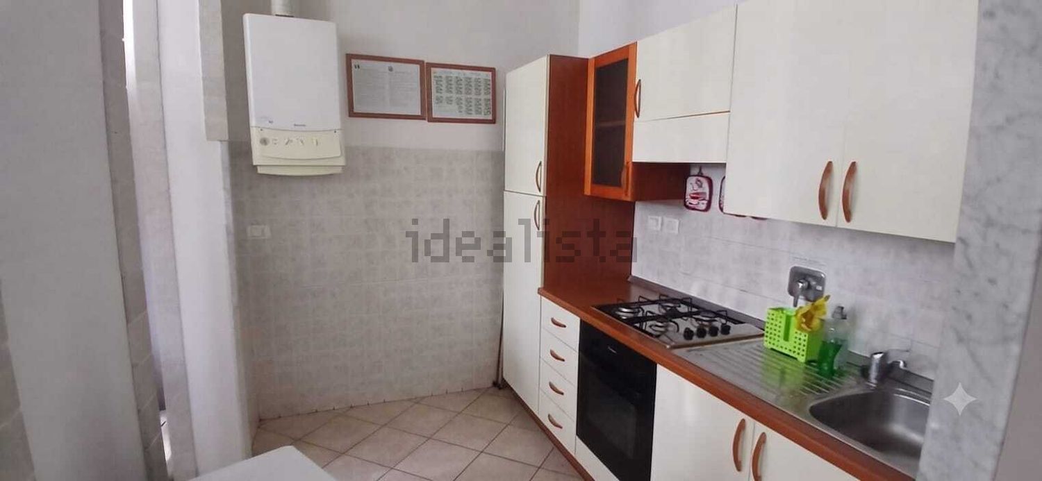 appartamento in affitto a Carrara in zona Marina di Carrara