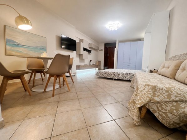 appartamento in affitto a Carrara in zona Marina di Carrara