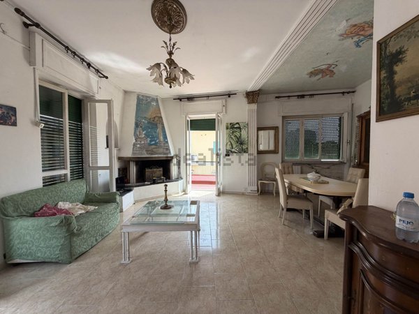 appartamento in affitto a Carrara in zona Marina di Carrara