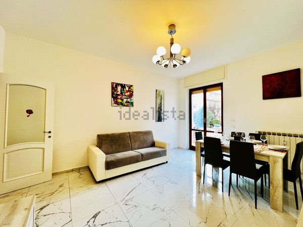 appartamento in affitto a Carrara in zona Marina di Carrara