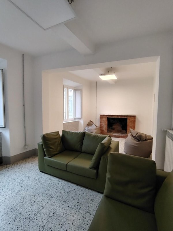 appartamento in affitto a Carrara in zona Centro Città