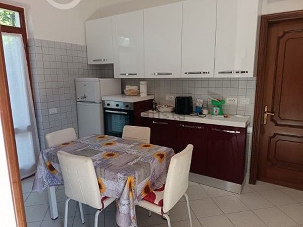 appartamento in affitto a Carrara in zona Marina di Carrara