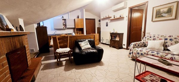 appartamento in affitto a Carrara in zona Avenza