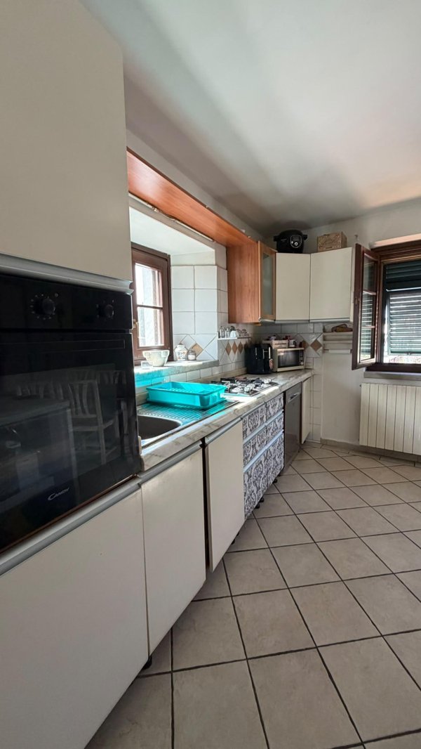 appartamento in affitto a Carrara in zona Nazzano
