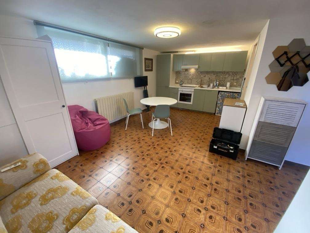 appartamento in affitto a Carrara in zona Nazzano