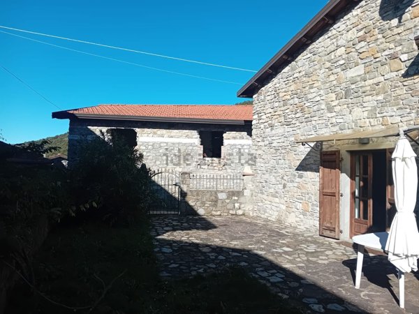 casa indipendente in affitto a Fivizzano