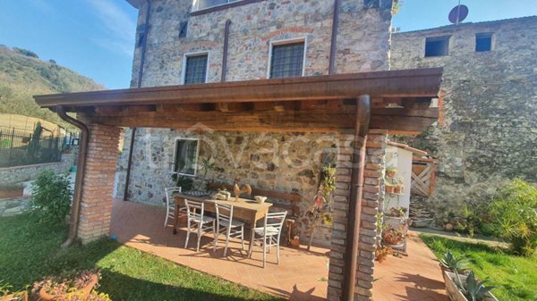 appartamento in affitto a Fosdinovo