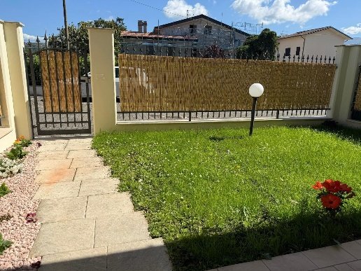 appartamento in affitto a Fosdinovo in zona Caniparola