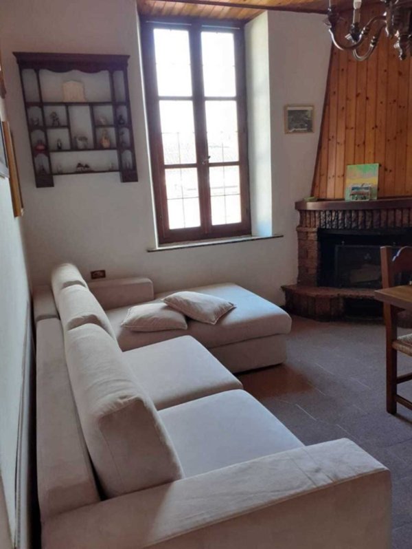 casa indipendente in affitto a Licciana Nardi