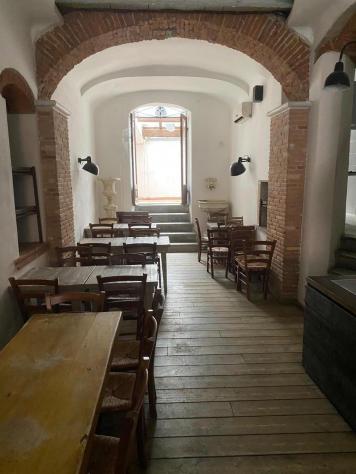 negozio in affitto a Massa in zona Centro Storico