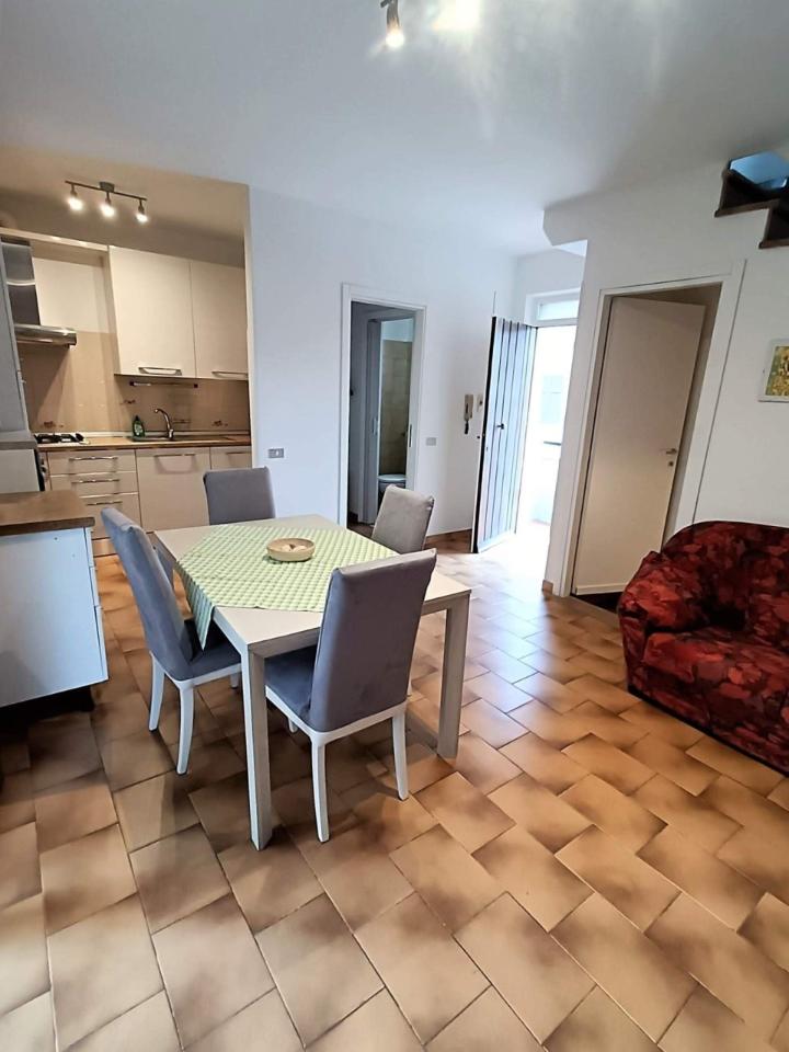 casa indipendente in affitto a Massa in zona Poveromo