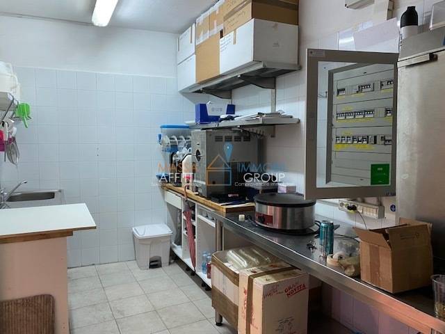 locale commerciale in affitto a Massa