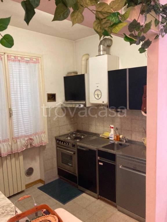 appartamento in affitto a Massa in zona Marina dei Ronchi