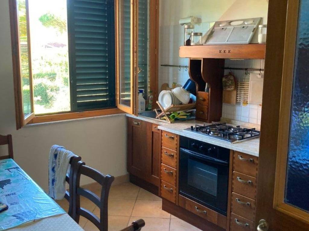 casa indipendente in affitto a Massa in zona Poveromo