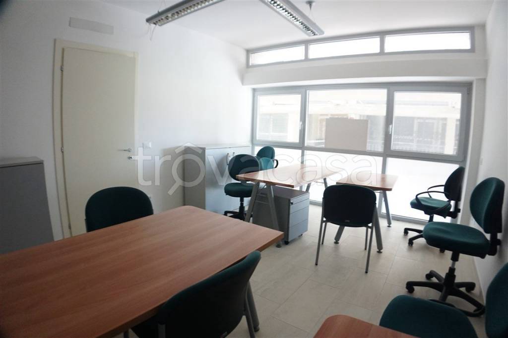 ufficio in affitto a Massa in zona Centro Storico