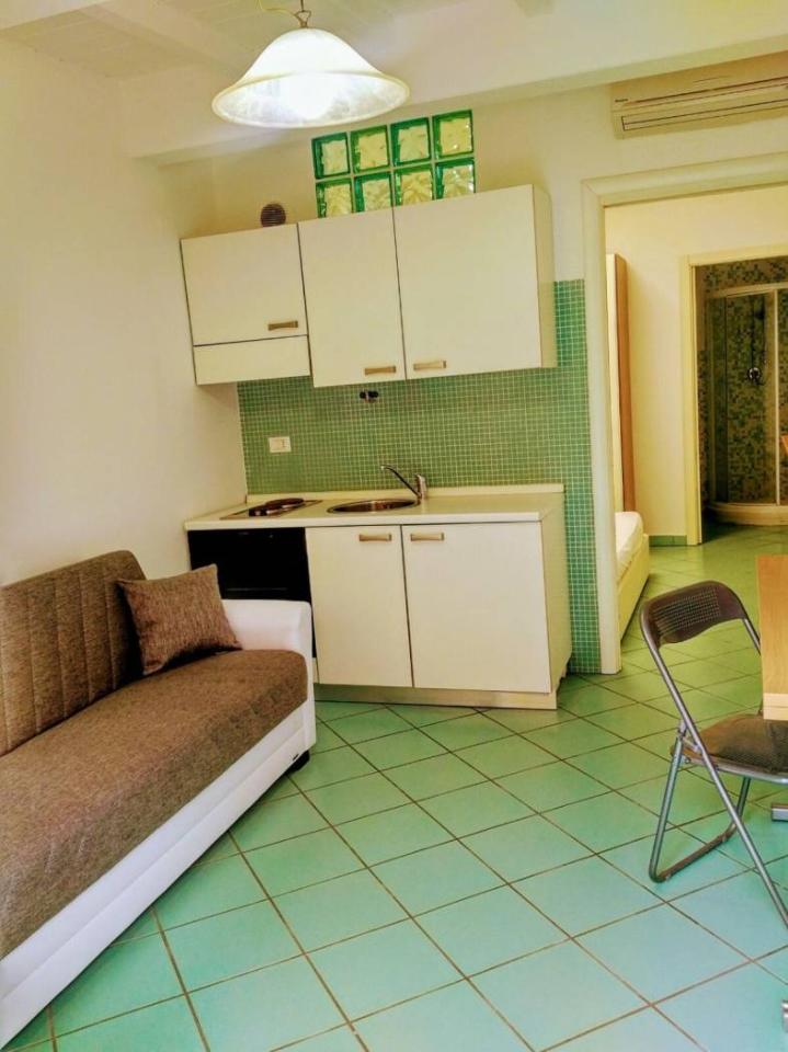 appartamento in affitto a Massa in zona Marina di Massa