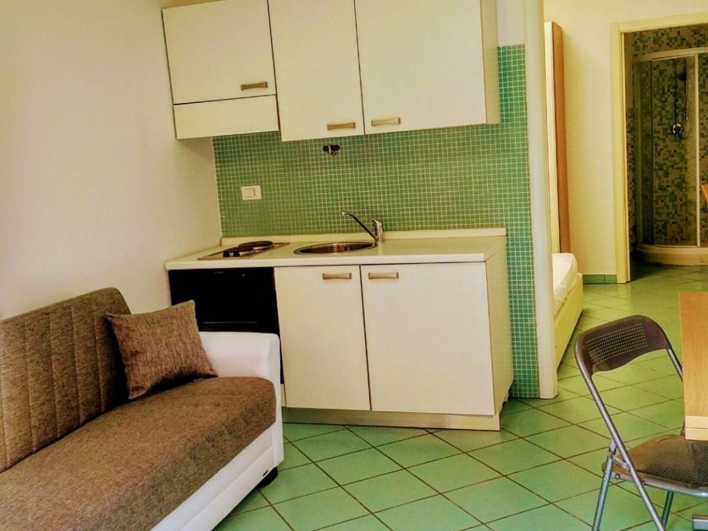 appartamento in affitto a Massa in zona Marina di Massa