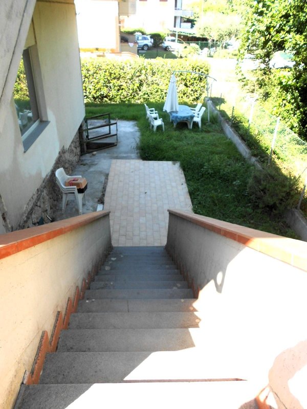 appartamento in affitto a Massa in zona Marina di Massa