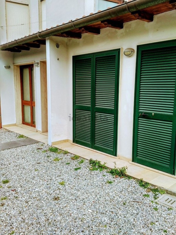 appartamento in affitto a Massa in zona Marina di Massa