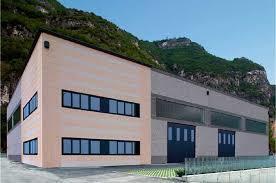 locale commerciale in affitto a Massa