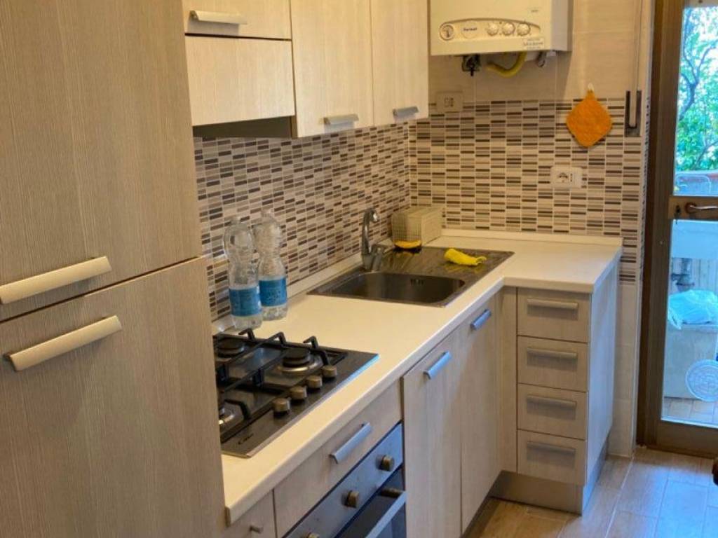 appartamento in affitto a Massa in zona Marina dei Ronchi