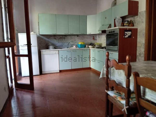 appartamento in affitto a Massa in zona Marina dei Ronchi