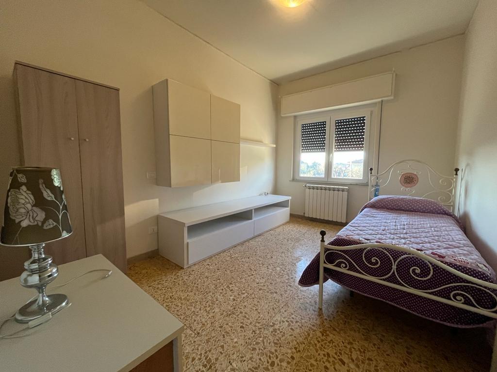 appartamento in affitto a Massa in zona Romagnano