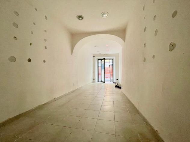 negozio in affitto a Massa in zona Centro Storico
