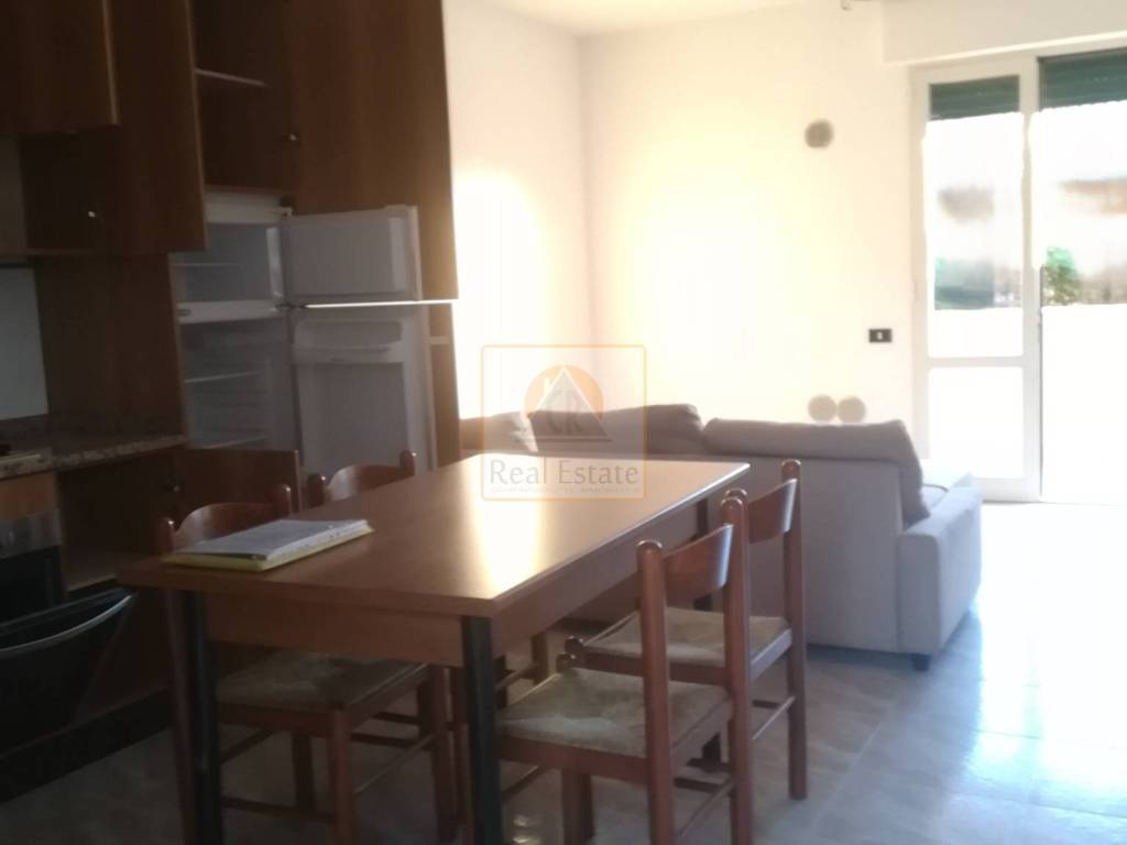 appartamento in affitto a Massa in zona Marina di Massa