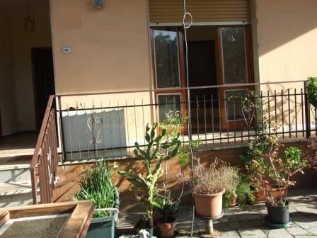 appartamento in affitto a Massa in zona Quercioli