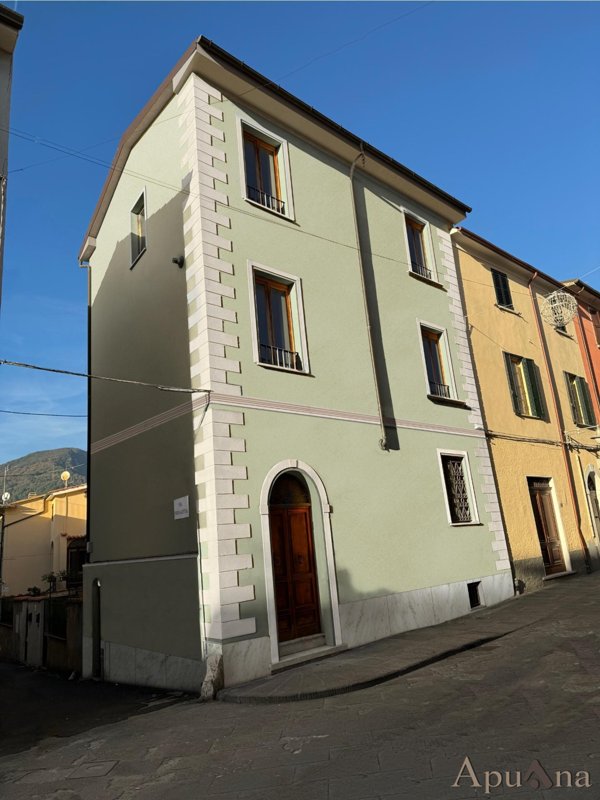 ufficio in affitto a Massa