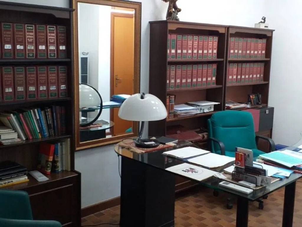 ufficio in affitto a Massa in zona Centro Storico