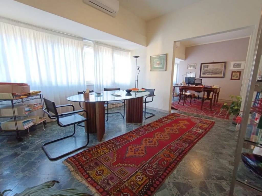 ufficio in affitto a Massa in zona Centro Storico