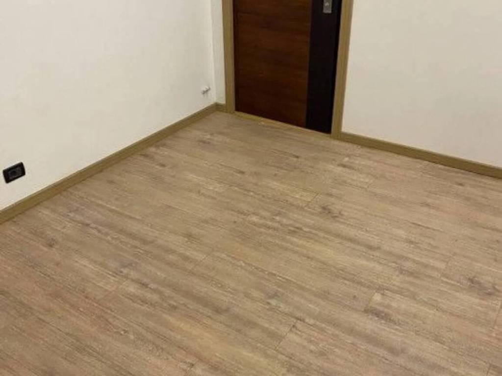 ufficio in affitto a Massa