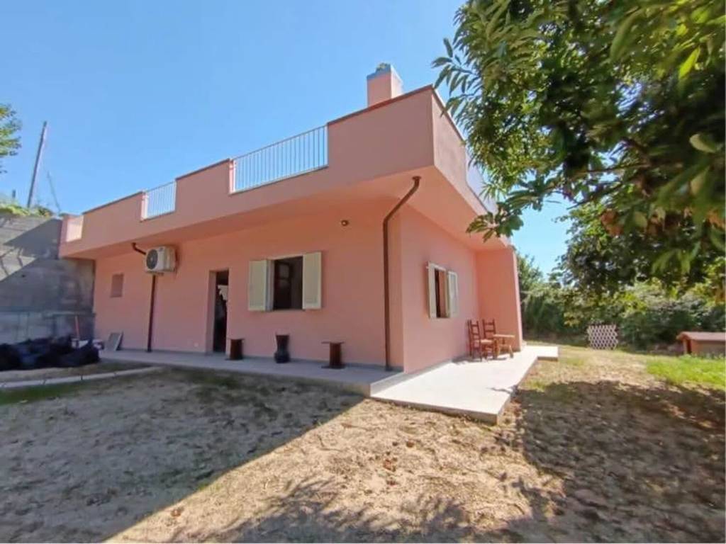 casa indipendente in affitto a Massa in zona Centro Storico