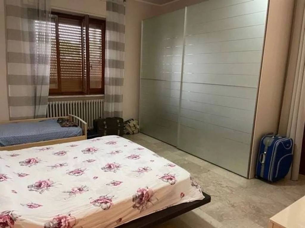 appartamento in affitto a Massa in zona Marina di Massa