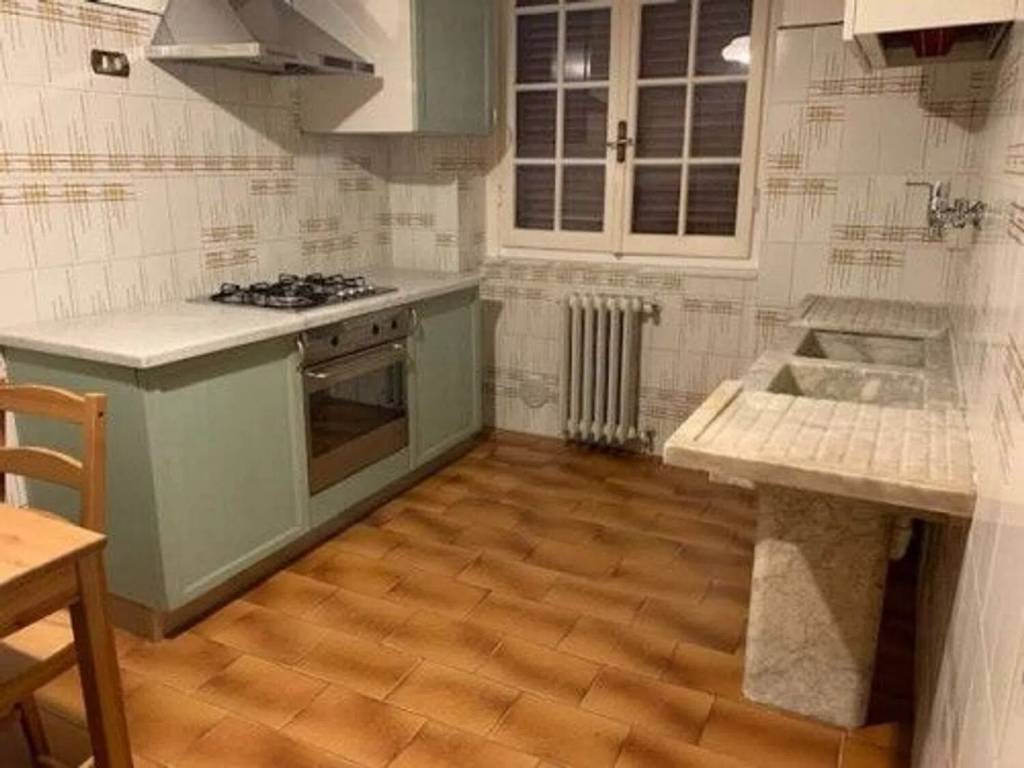 appartamento in affitto a Massa