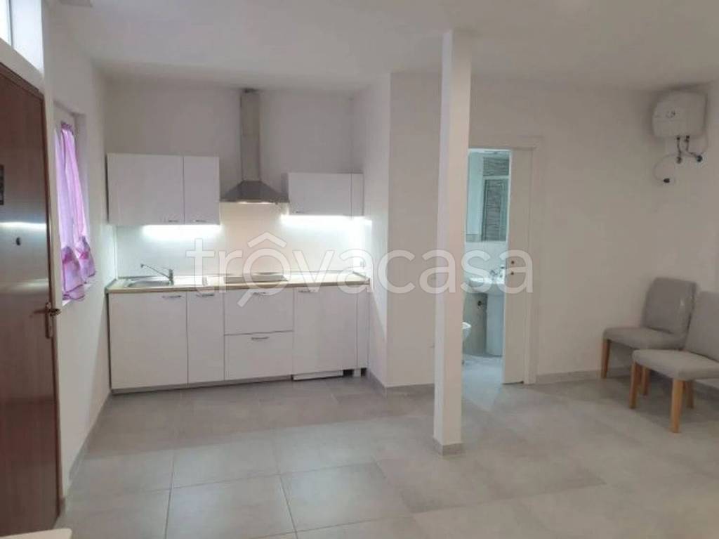 appartamento in affitto a Massa in zona Marina di Massa