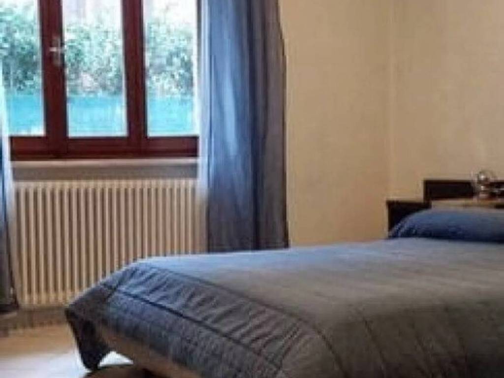 appartamento in affitto a Massa in zona Marina di Massa