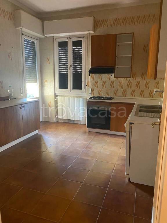appartamento in affitto a Massa in zona Marina di Massa