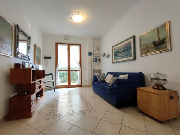 appartamento in affitto a Massa in zona Marina di Massa