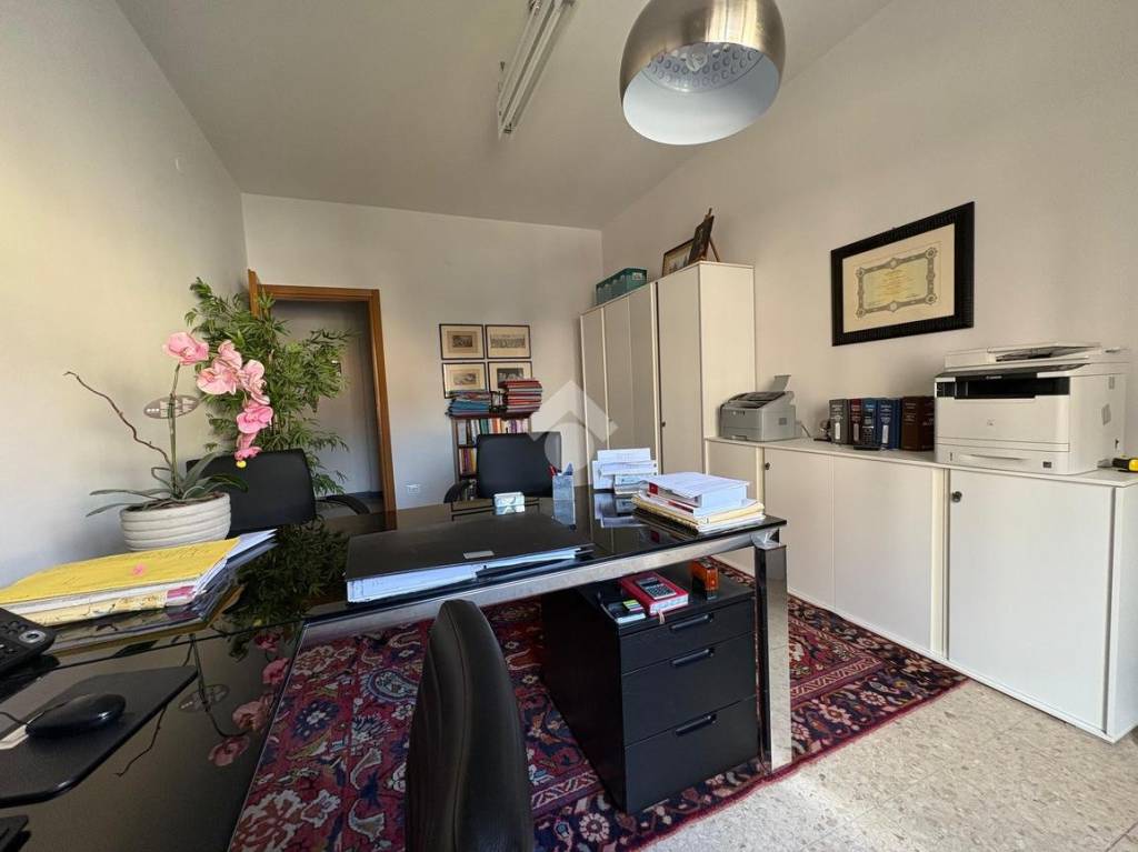 ufficio in affitto a Massa in zona Centro Storico