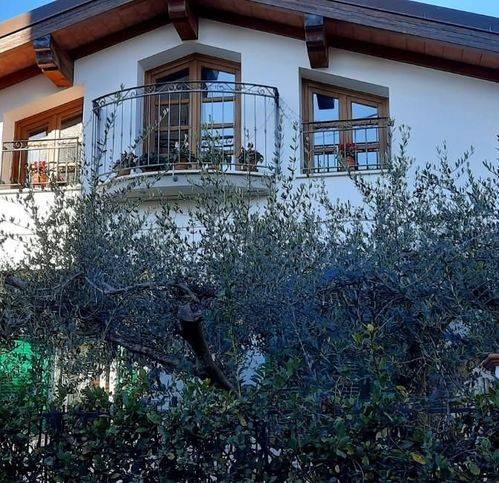 casa indipendente in affitto a Massa in zona Centro Storico