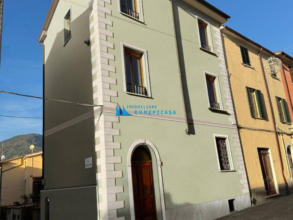 ufficio in affitto a Massa