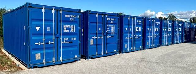 locale commerciale in affitto a Massa