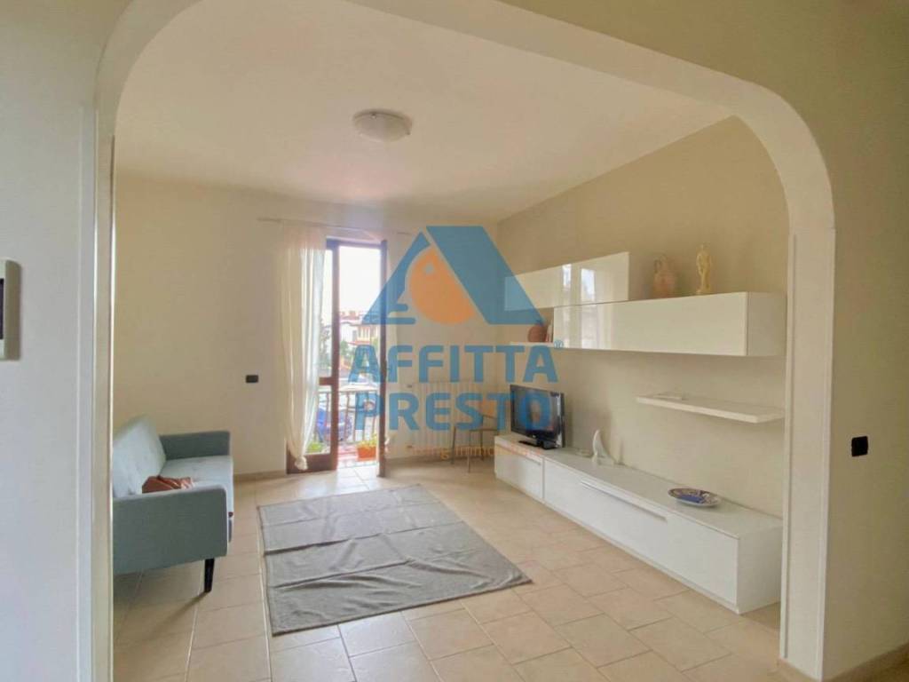 appartamento in affitto a Massa in zona Marina di Massa