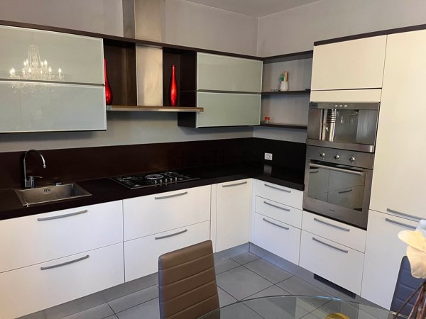 appartamento in affitto a Massa in zona Marina di Massa