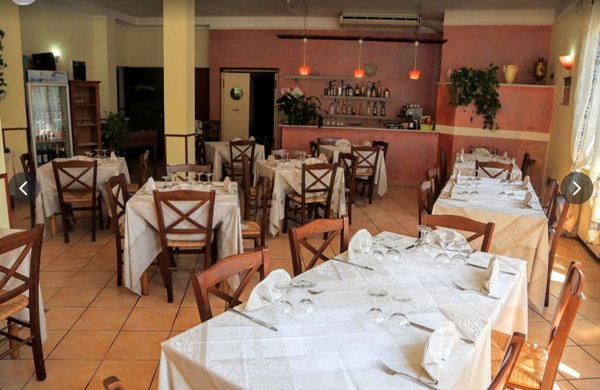 negozio in affitto a Massa